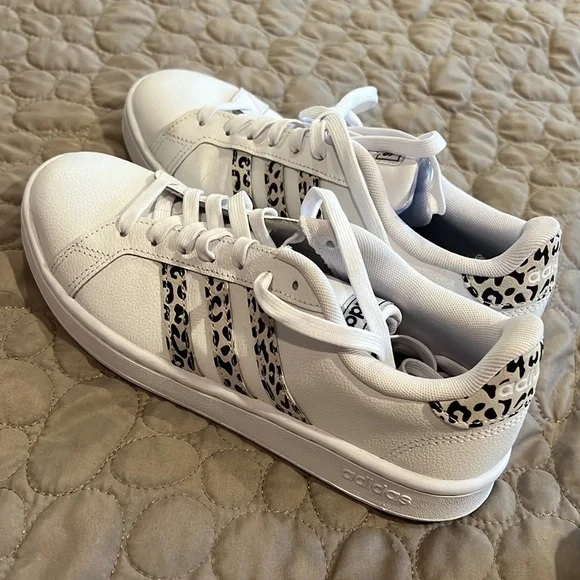 ADIDAS cheetah sneakers - Picture 2 of 5